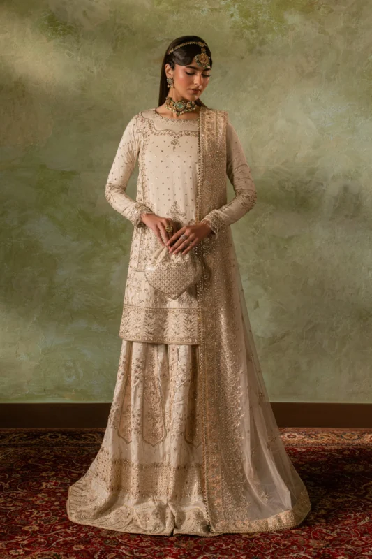 Zilverah off-white Indian raw silk A-line Nikkah party wear frock — buy online Norway