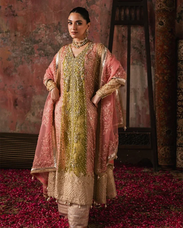 Zilverah embroidered Pakistani formal wear 4-piece Organza Lurex suit in multi gold — buy online Norway